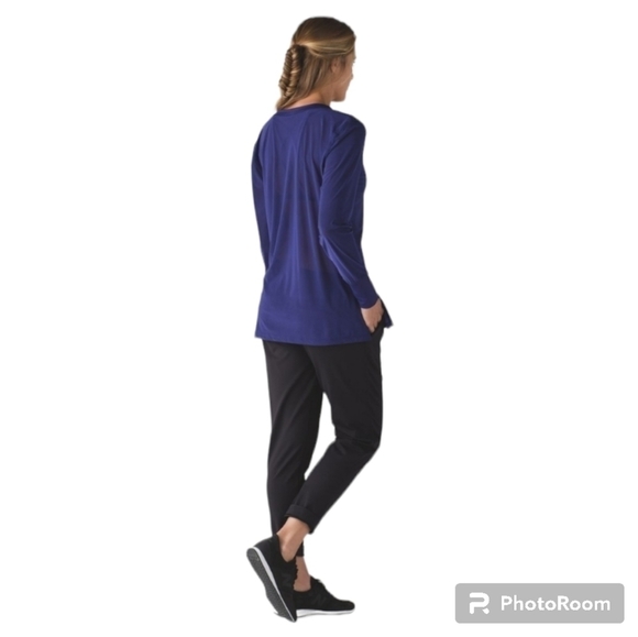 LULULEMON athletica Get Low Long Sleeve vneck mesh top - Picture 3 of 8